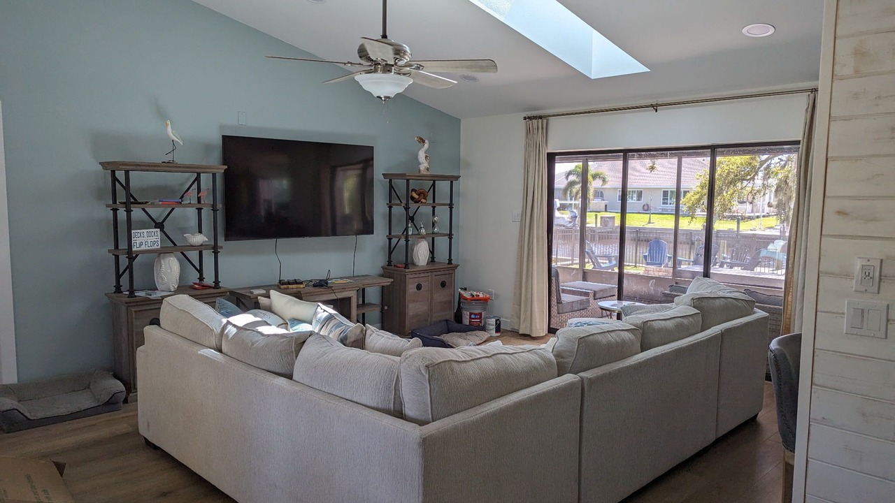 Photo of Livingroom in Gulf Cove