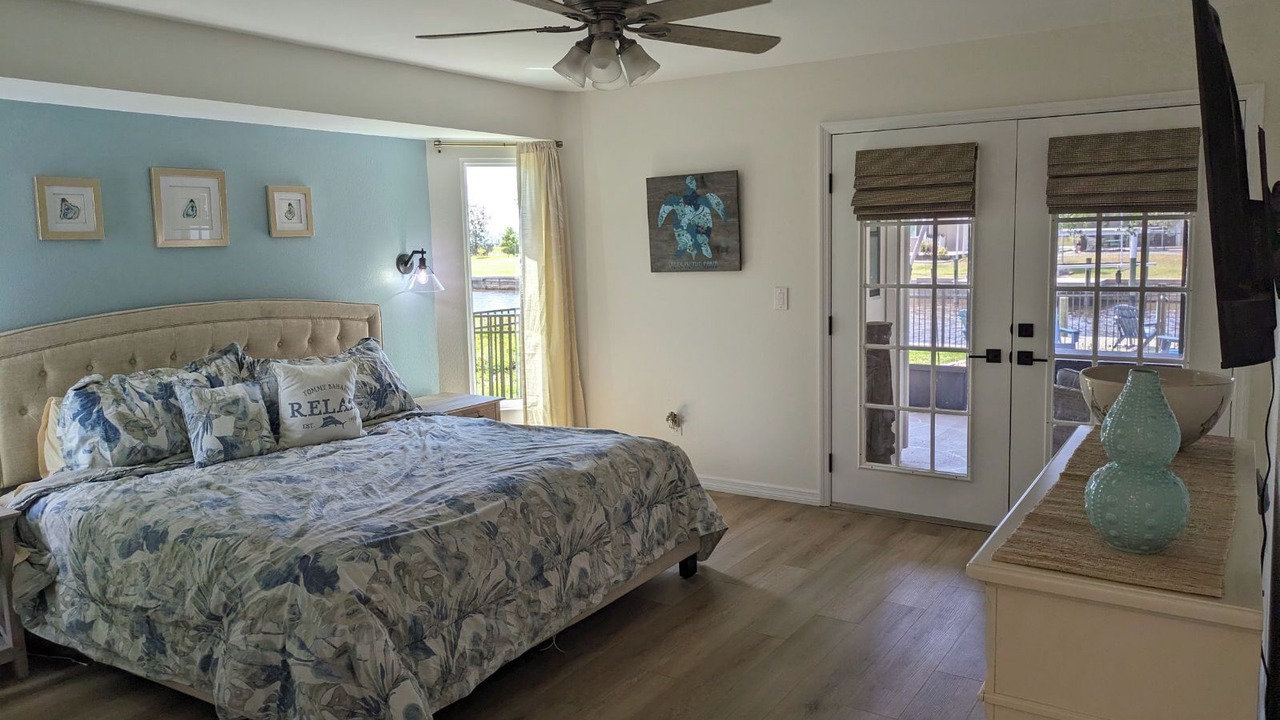 Photo of Bedroom in Gulf Cove