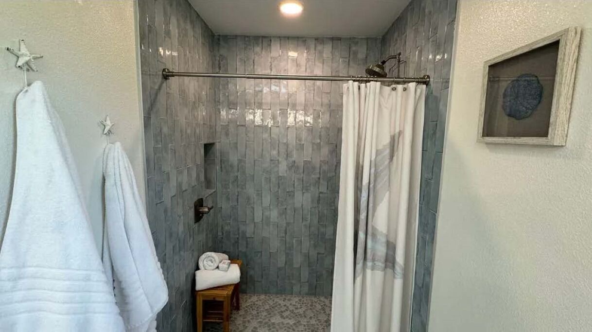 Photo of Bathroom in Gulf Cove