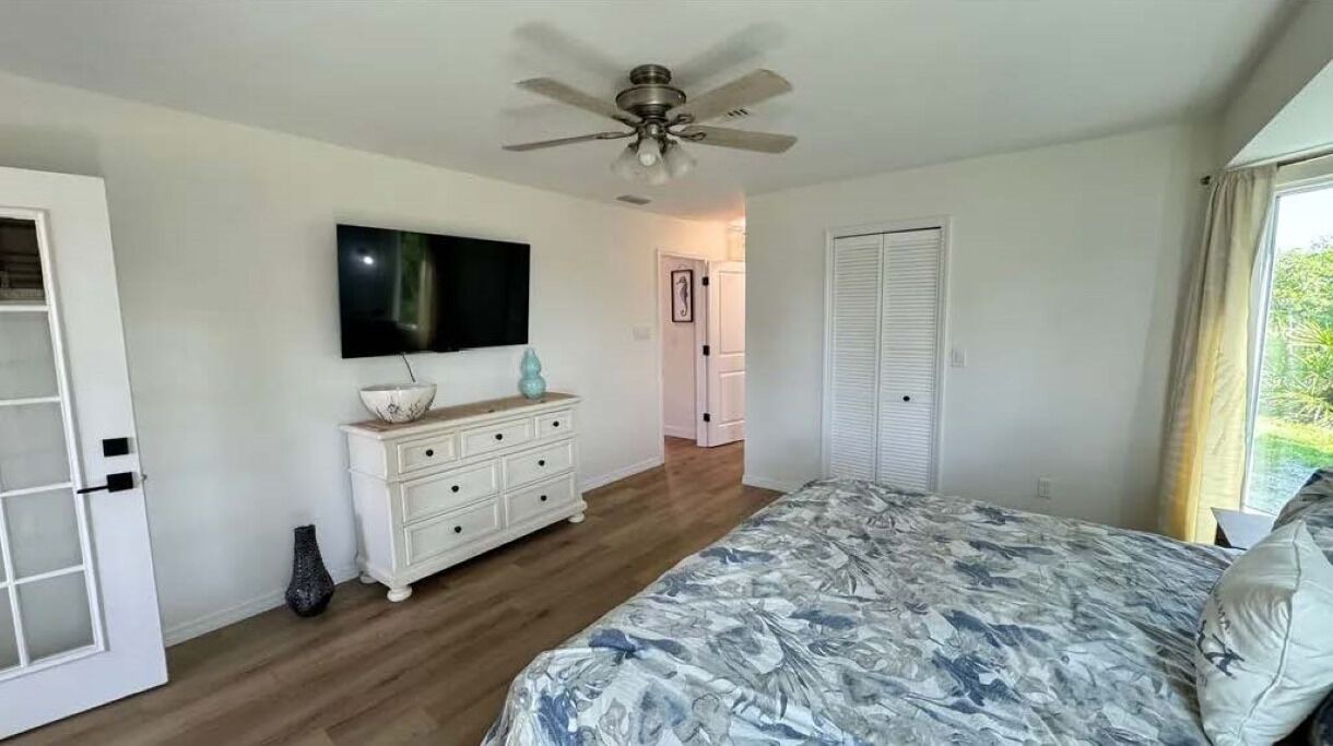 Photo of Bedroom in Gulf Cove