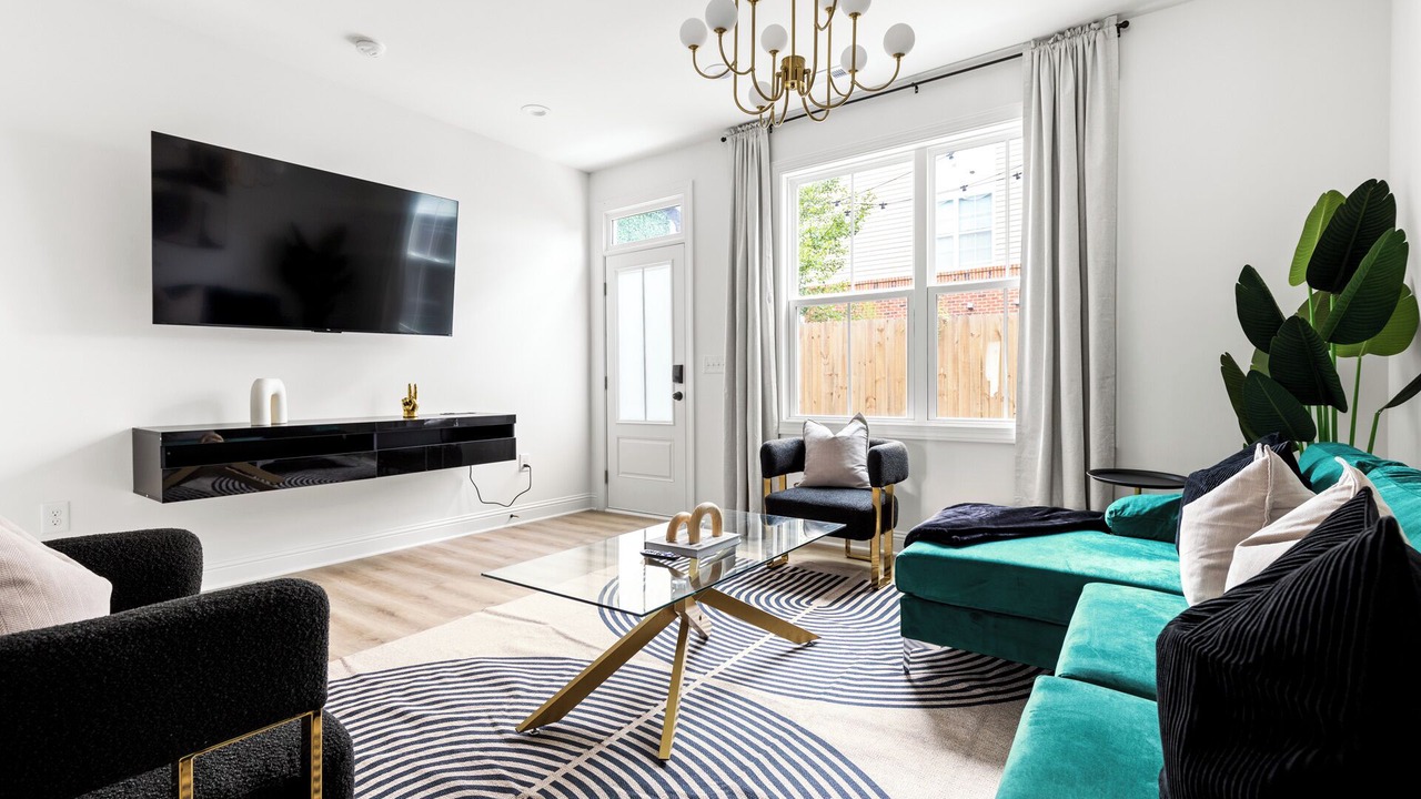 Photo of Livingroom in Northeast Raleigh