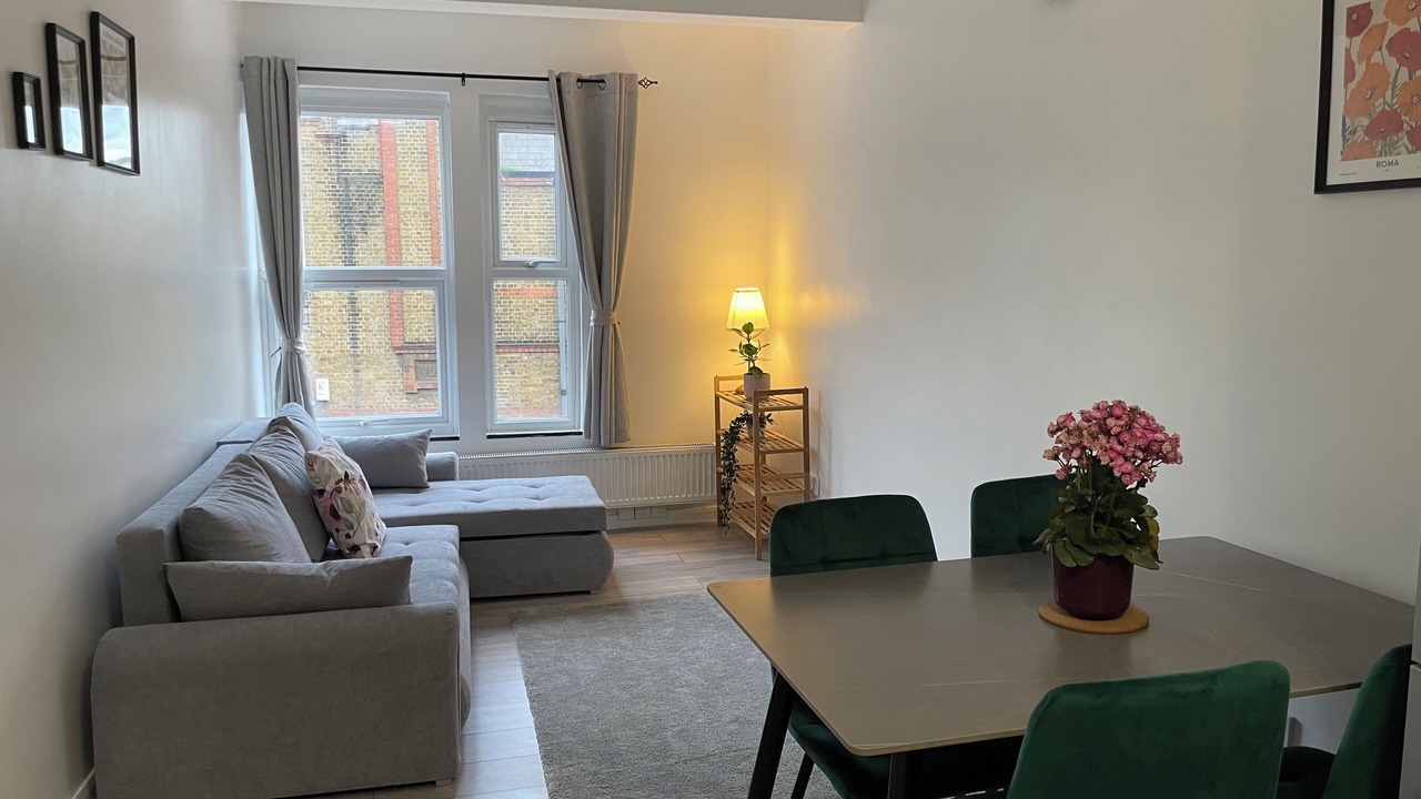 Photo of Others in Tottenham Green