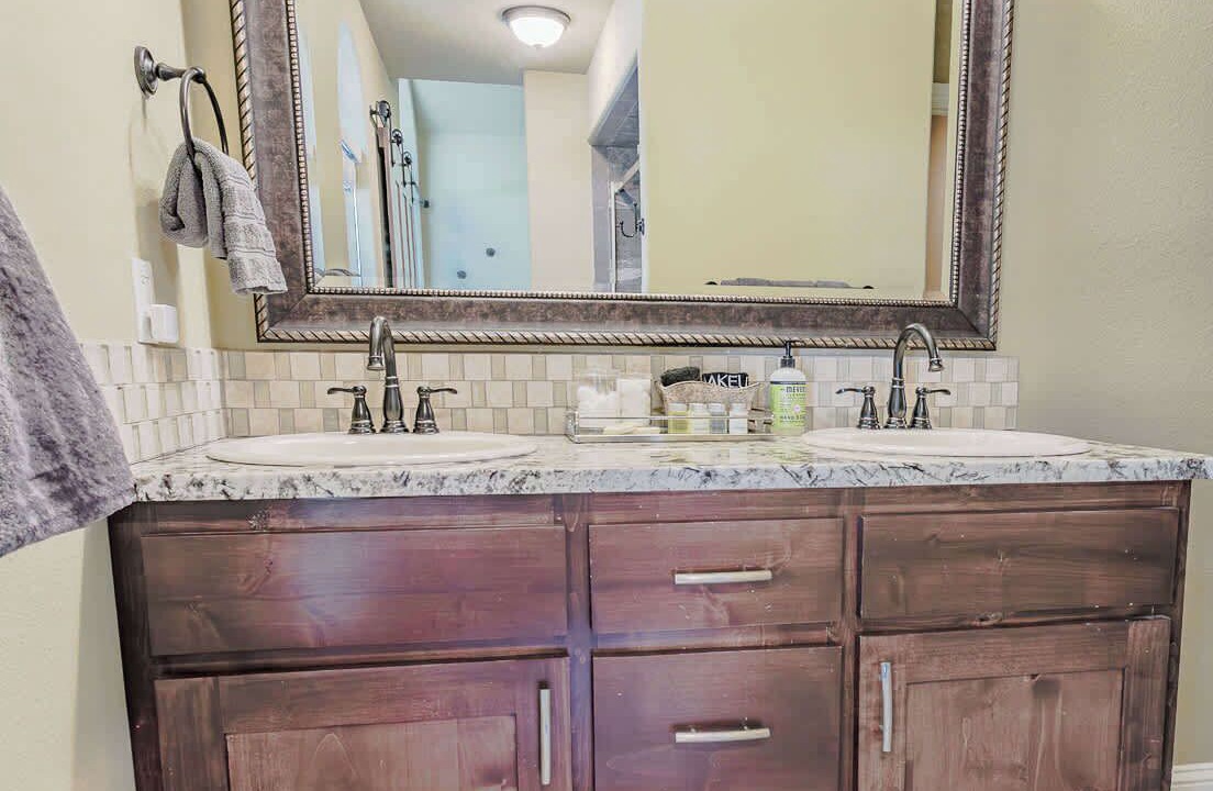 Photo of Bathroom in Eureka Springs Historic District