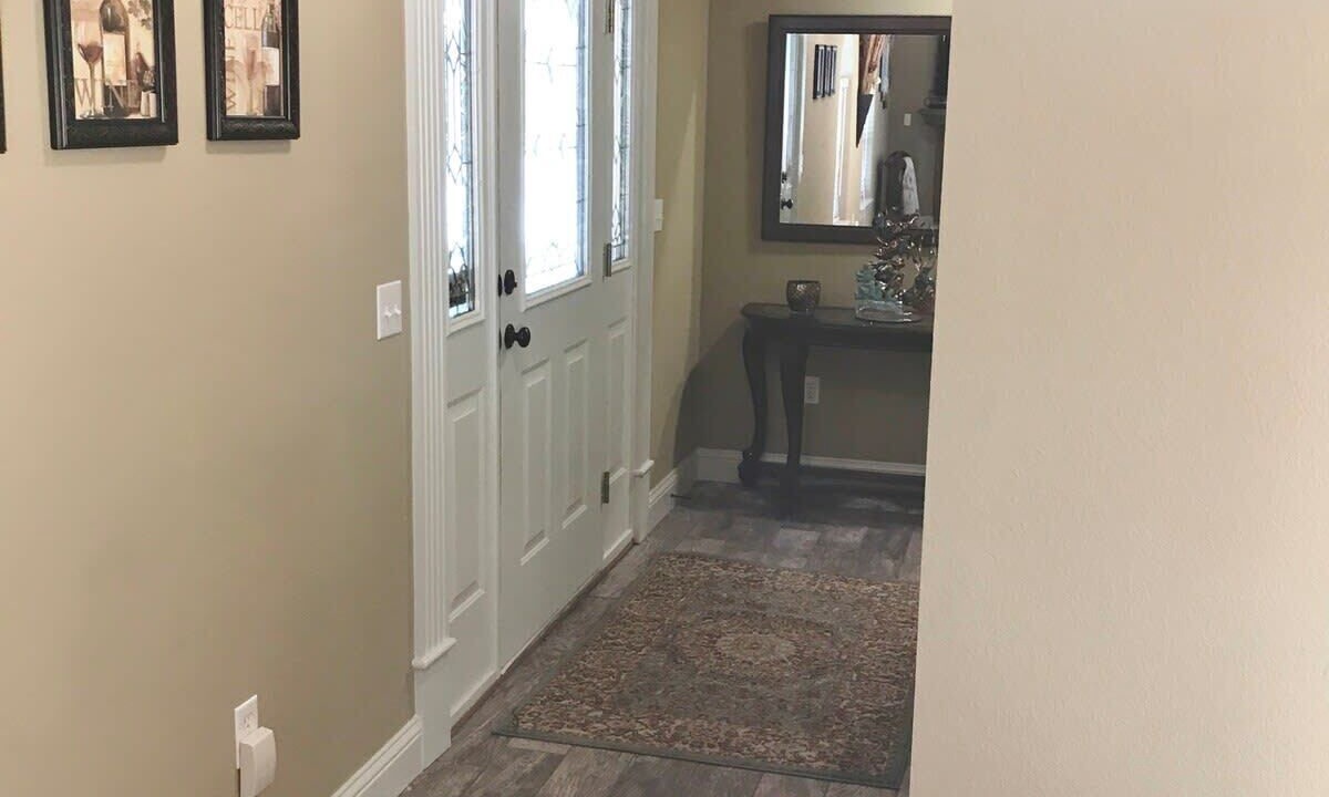 Photo of Bedroom in Eureka Springs Historic District