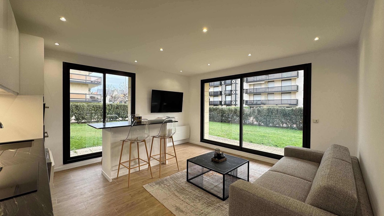 Photo of Livingroom in Deauville City Centre