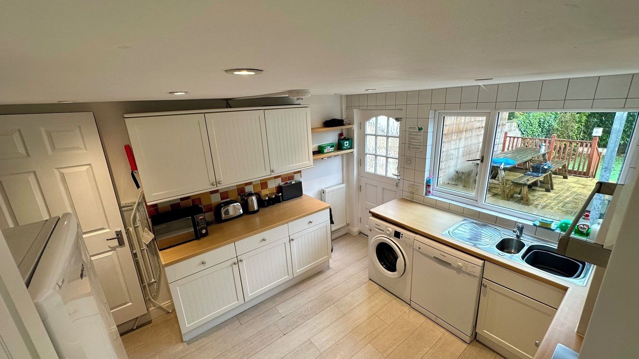 Photo of Kitchen in Bathampton