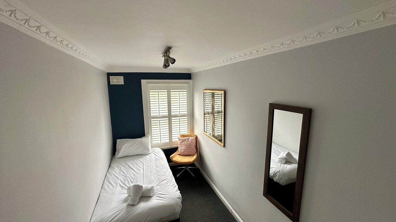 Photo of Bedroom in Bathampton