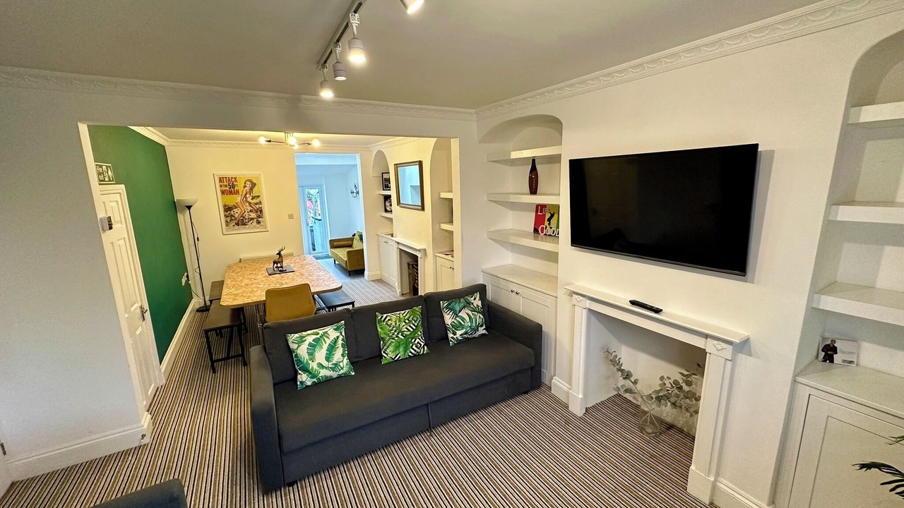 Photo of Livingroom in Bathampton