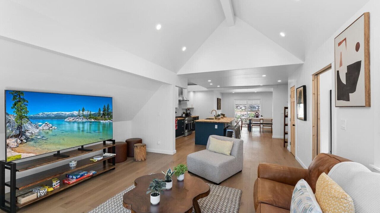 Photo of Livingroom in Brockway