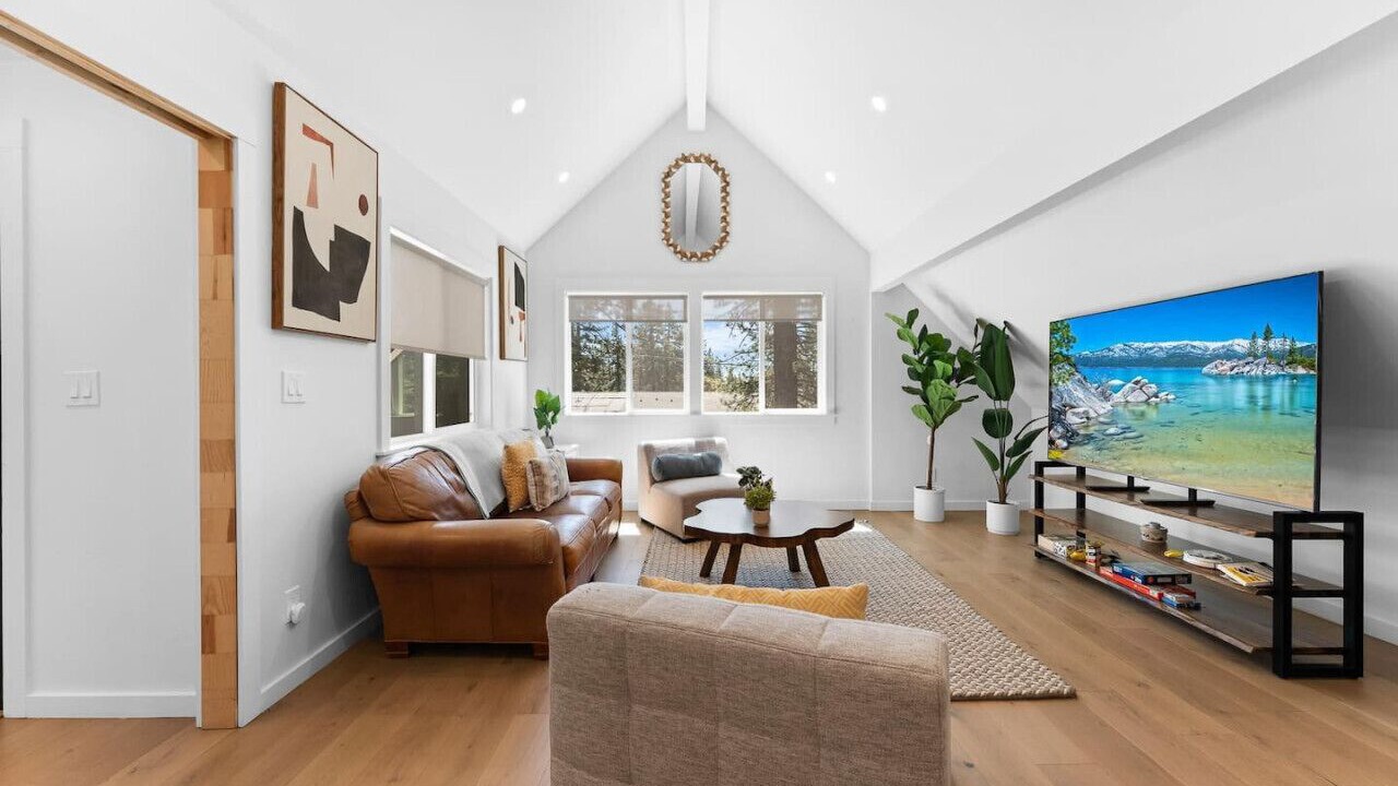 Photo of Livingroom in Brockway