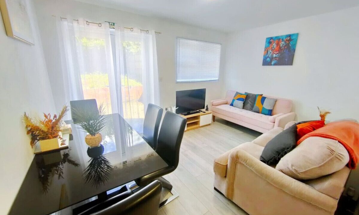 Photo of Livingroom in Weston on Trent