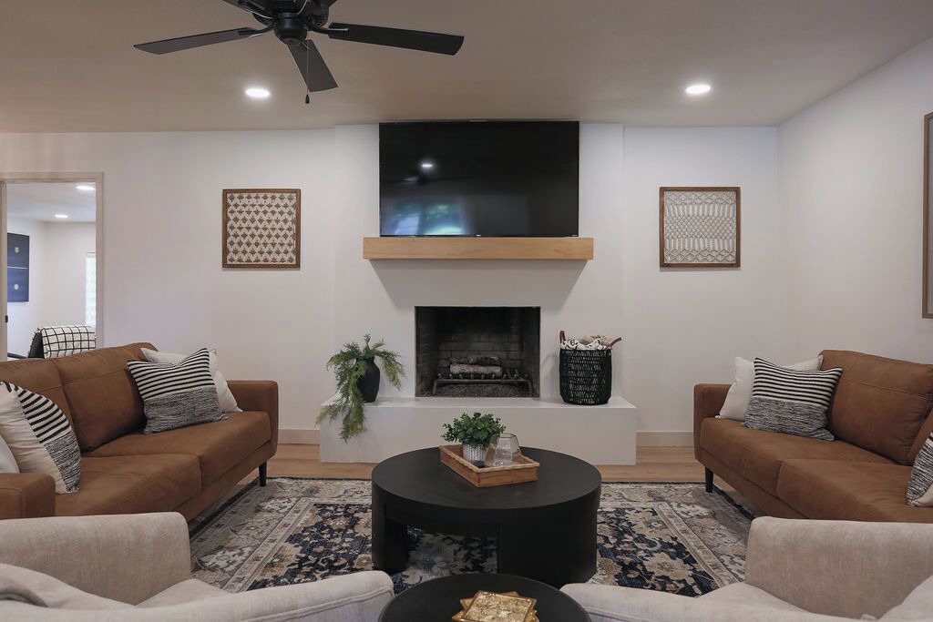 Photo of Livingroom in Bowie
