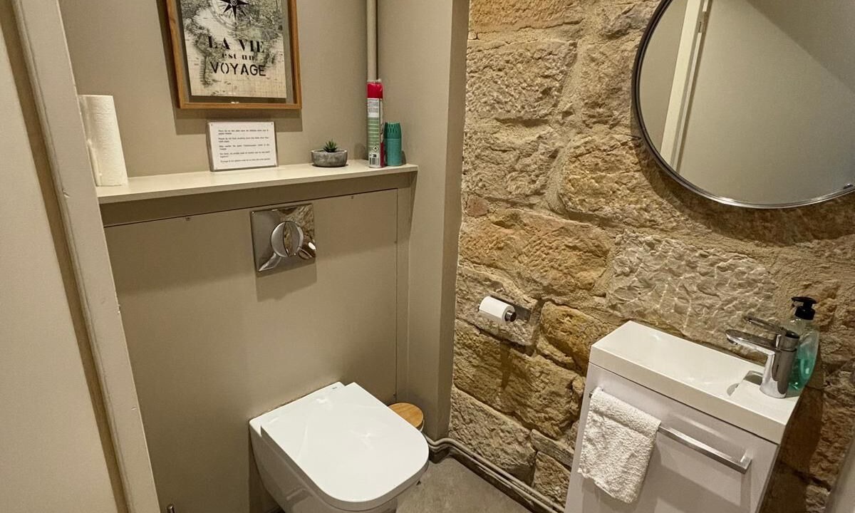 Photo of Bathroom in Les Cordeliers