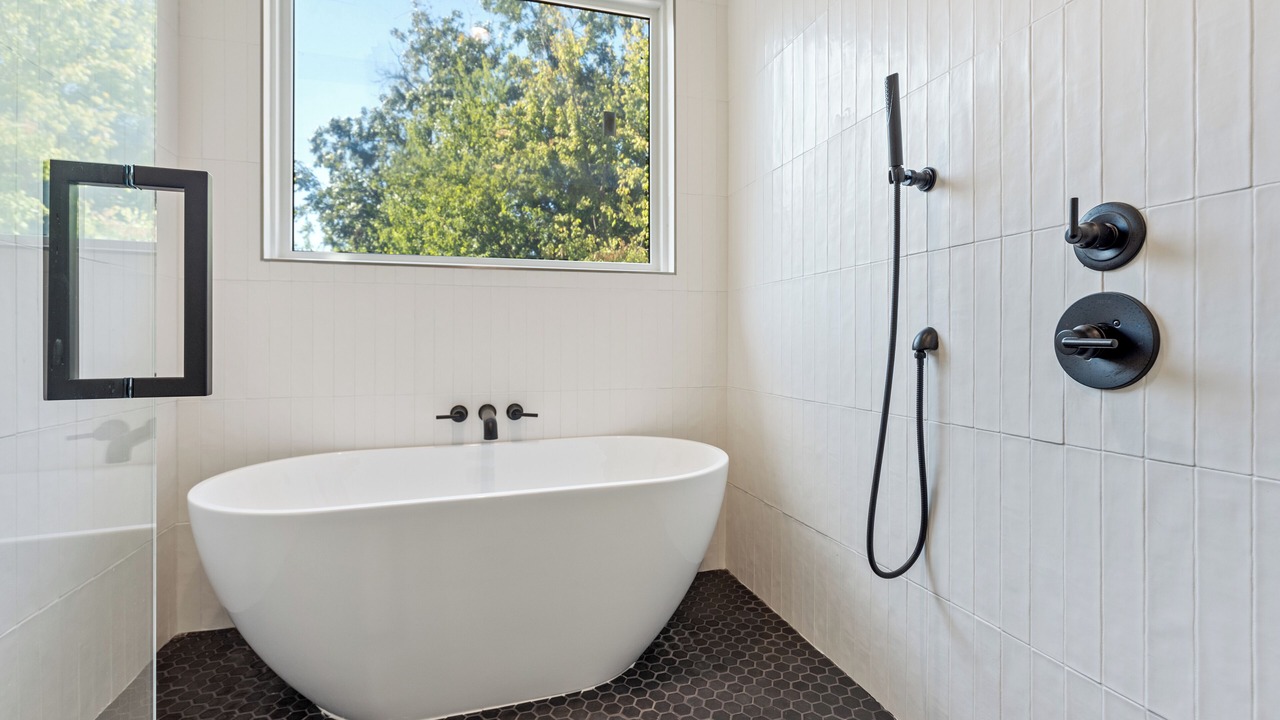 Photo of Bathroom in Govalle