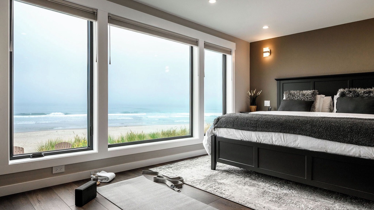 Photo of Bedroom in Rockaway Beach