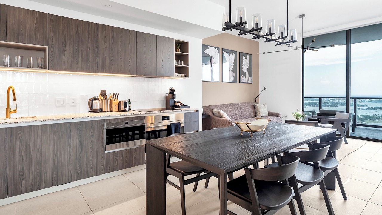 Photo of Others in Downtown Miami