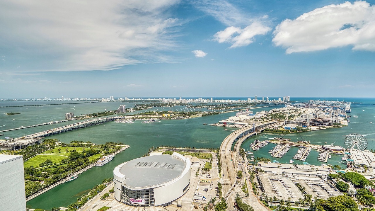 Photo of Others in Downtown Miami