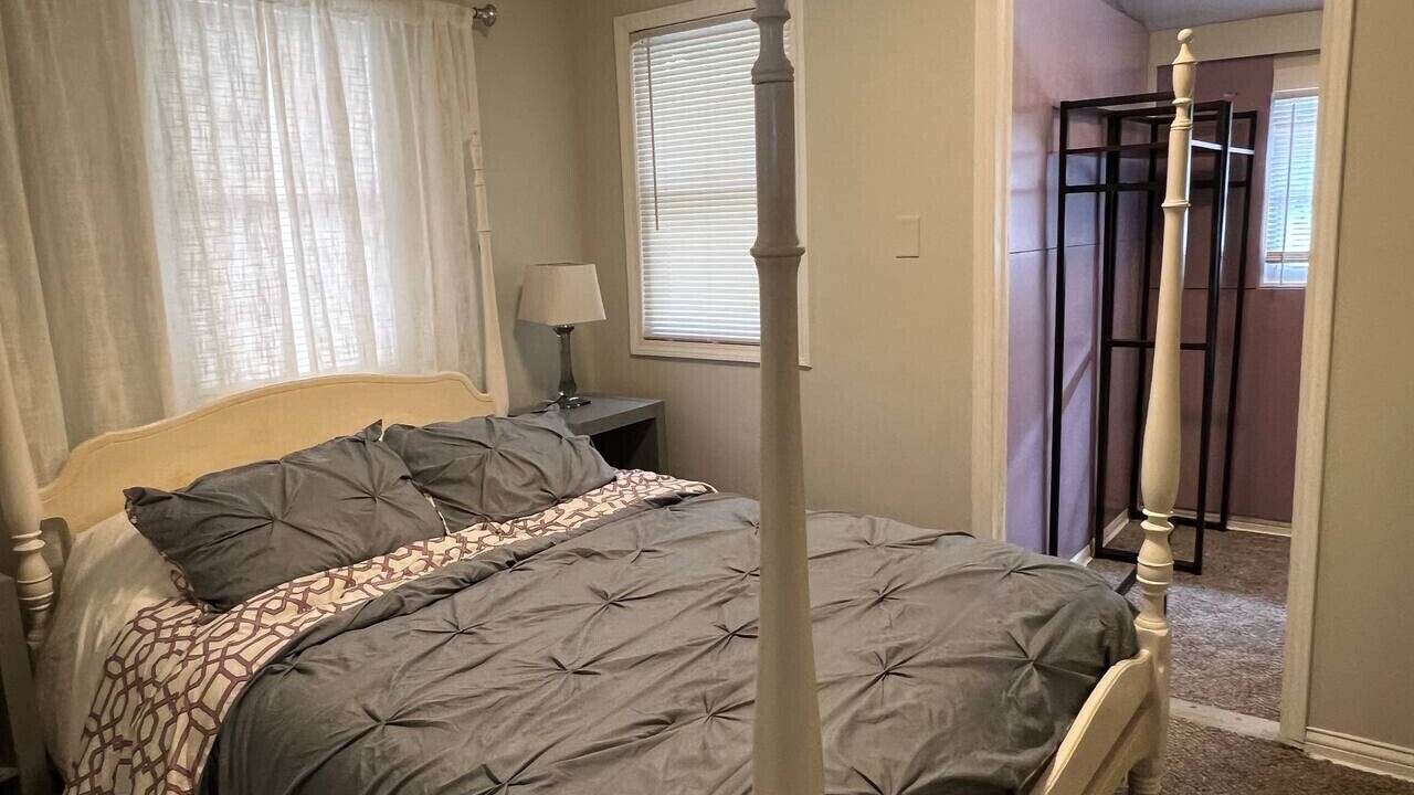 Photo of Bedroom in Northeast South Bend