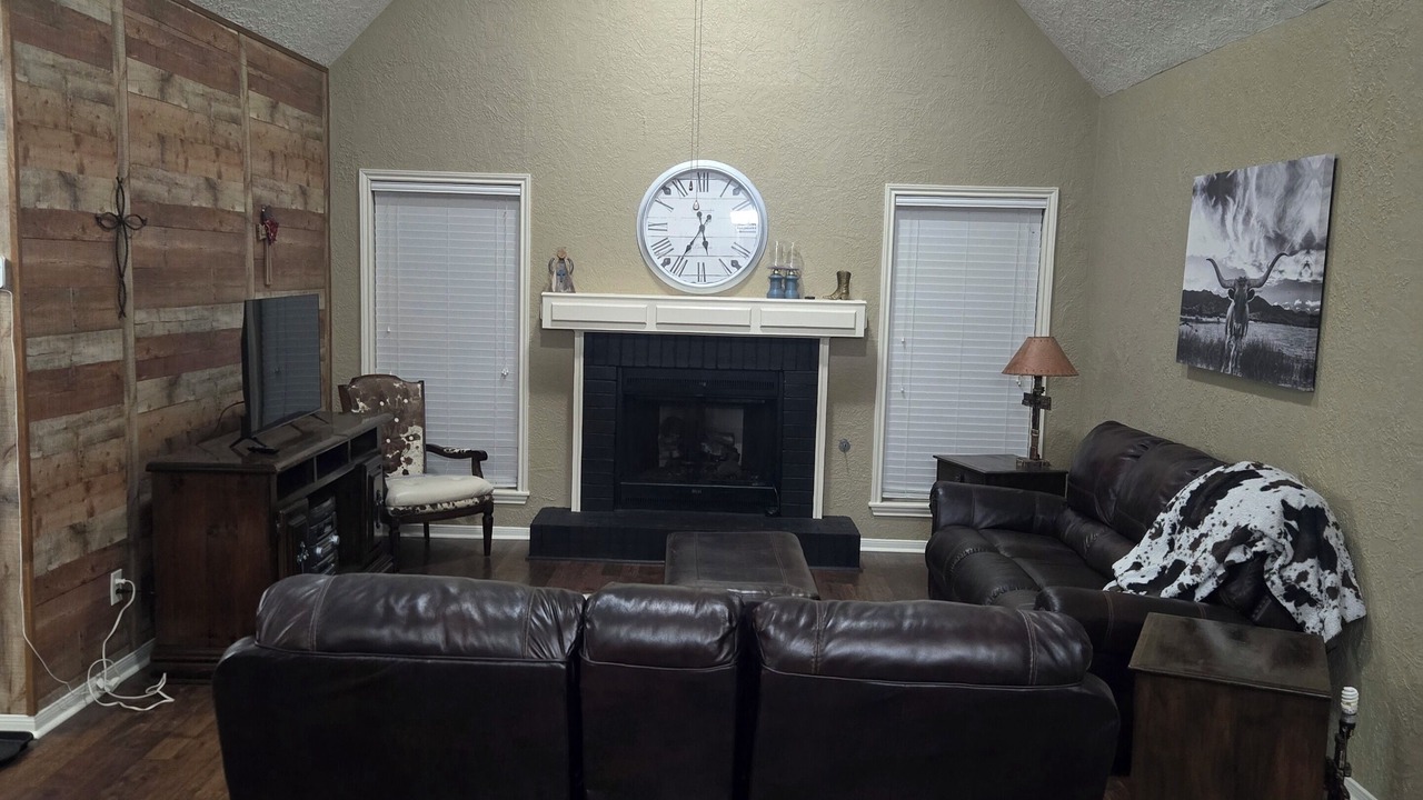 Photo of Livingroom in Bryan