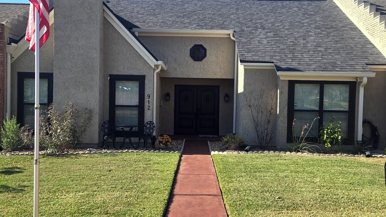 Photo of Outdoor in Bryan