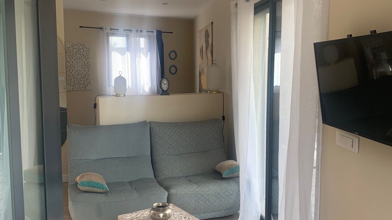 Photo of Livingroom in Montaud