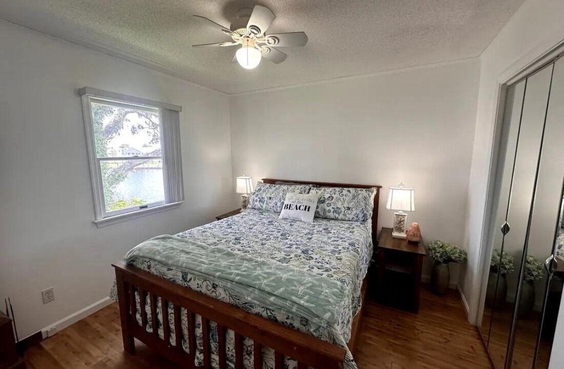 Photo of Bedroom in Colington Harbour