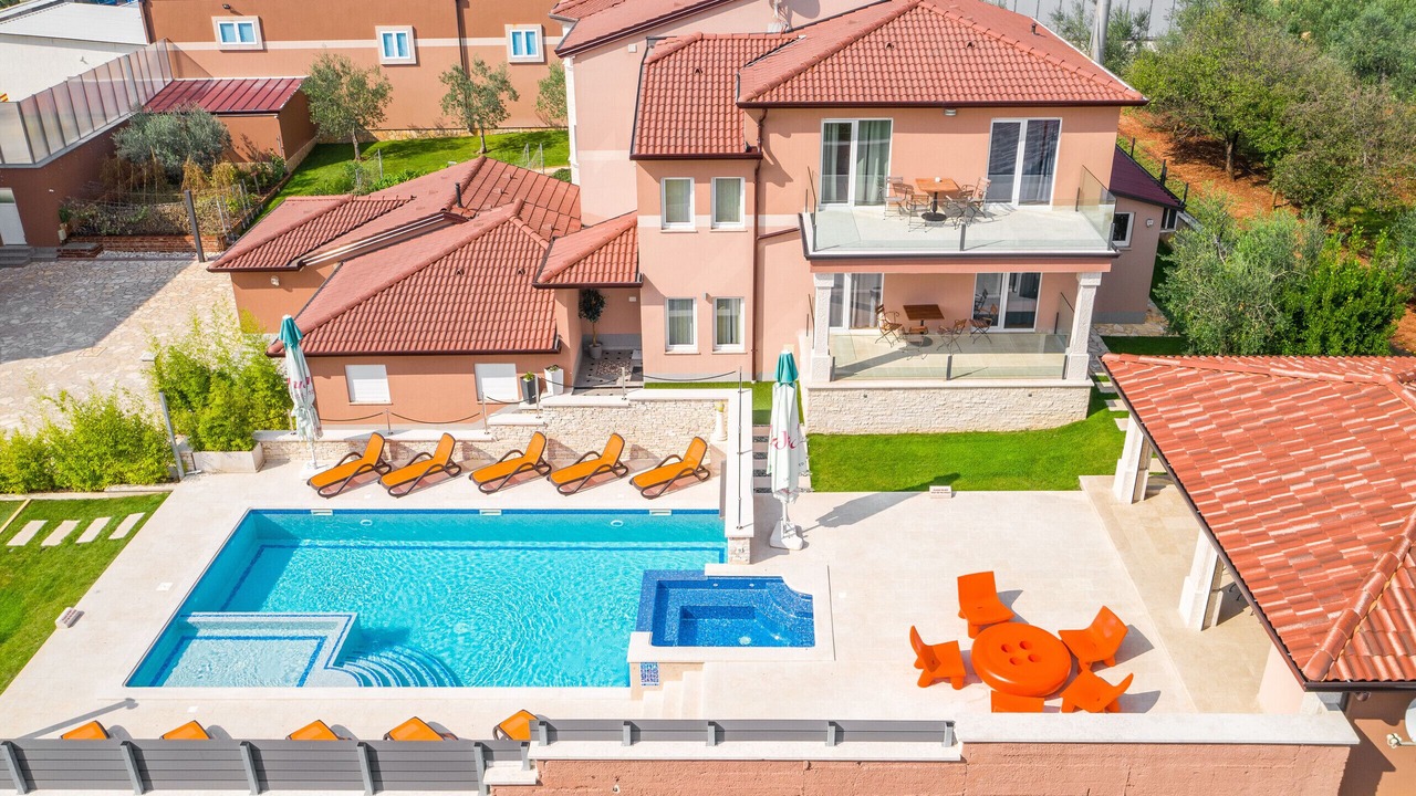 Photo of Outdoor in Marcana