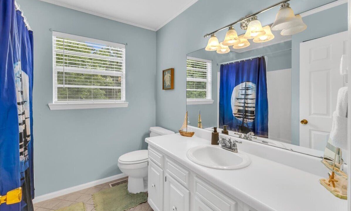 Photo of Bathroom in Bloomingdale
