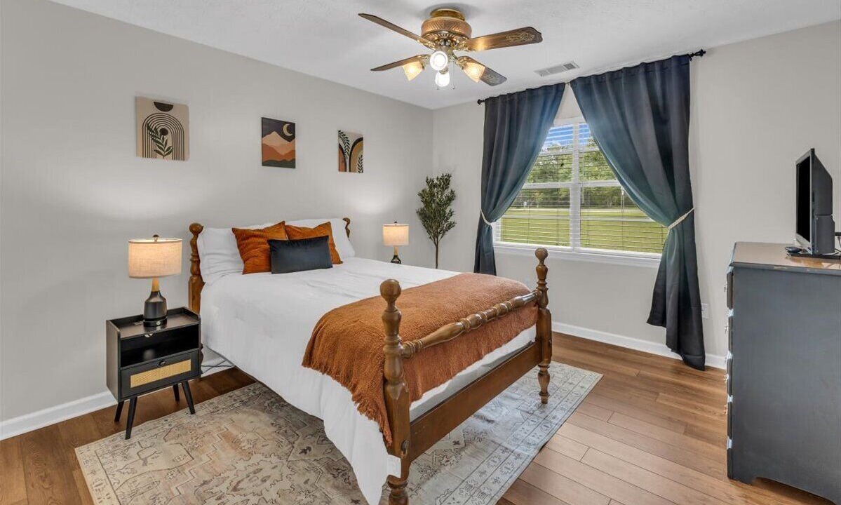 Photo of Bedroom in Bloomingdale