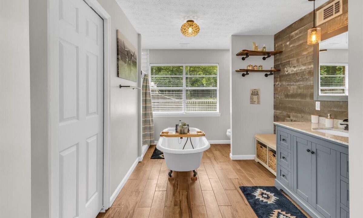 Photo of Bathroom in Bloomingdale