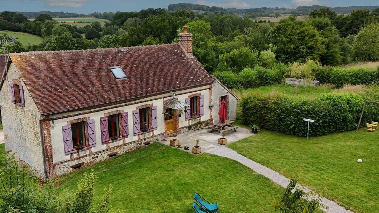 Photo of Outdoor in Saint-Martin-des-Pezerits