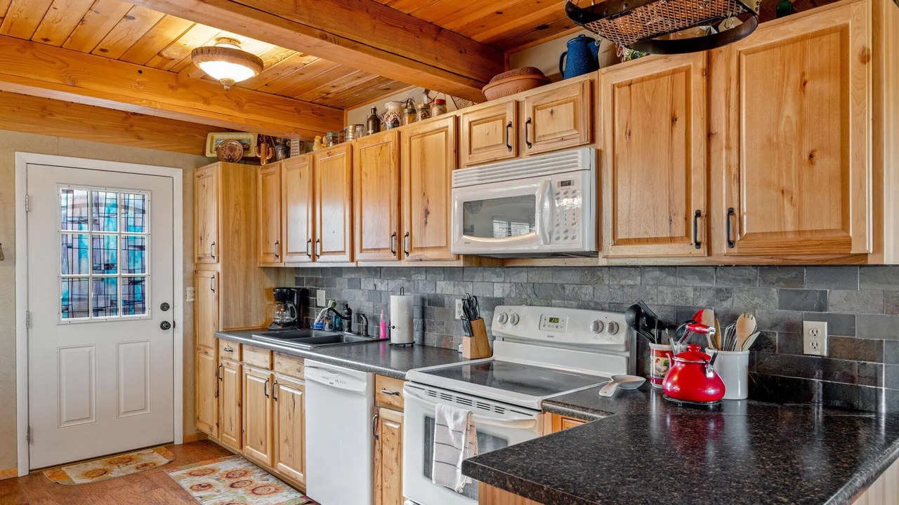 Photo of Kitchen in Timberland Acres