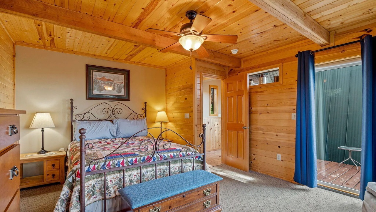 Photo of Bedroom in Timberland Acres