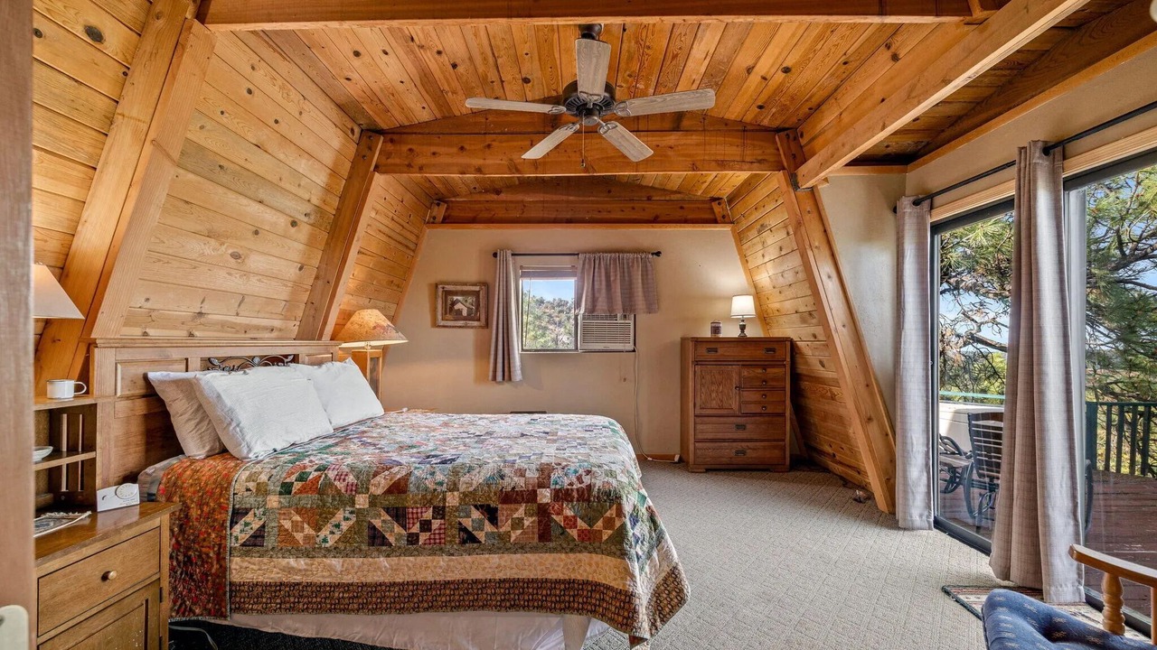 Photo of Bedroom in Timberland Acres