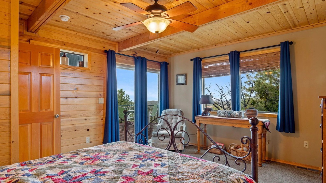 Photo of Bedroom in Timberland Acres