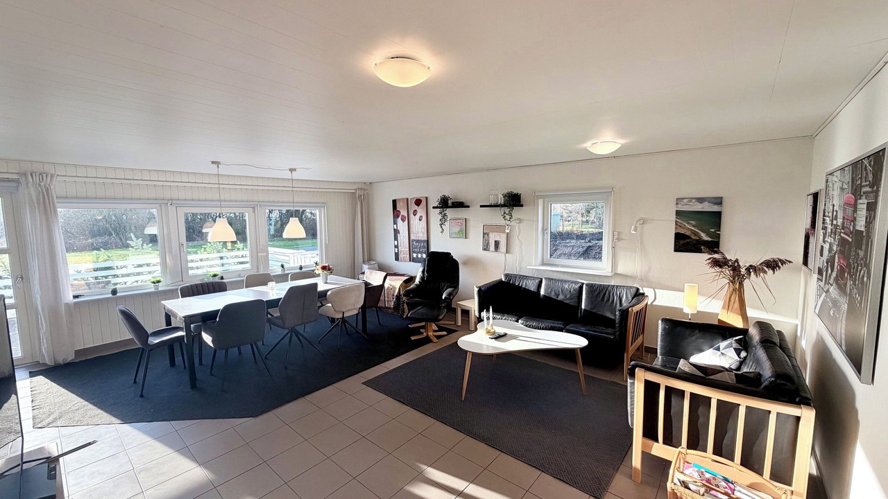 Photo of Others in Øsløs