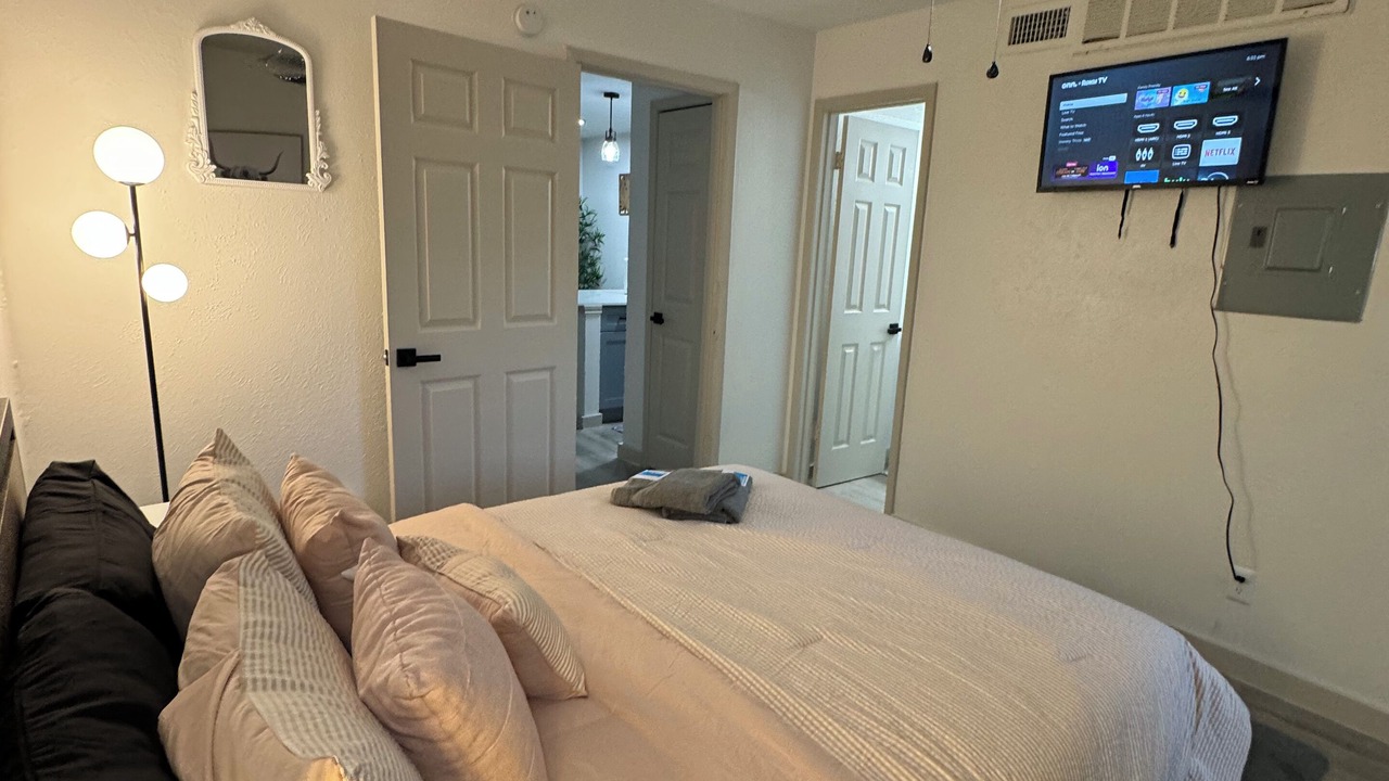 Photo of Bedroom in Park Central
