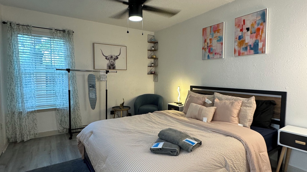 Photo of Bedroom in Park Central
