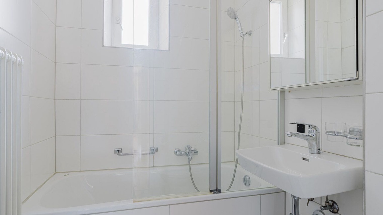 Photo of Bathroom in Hard