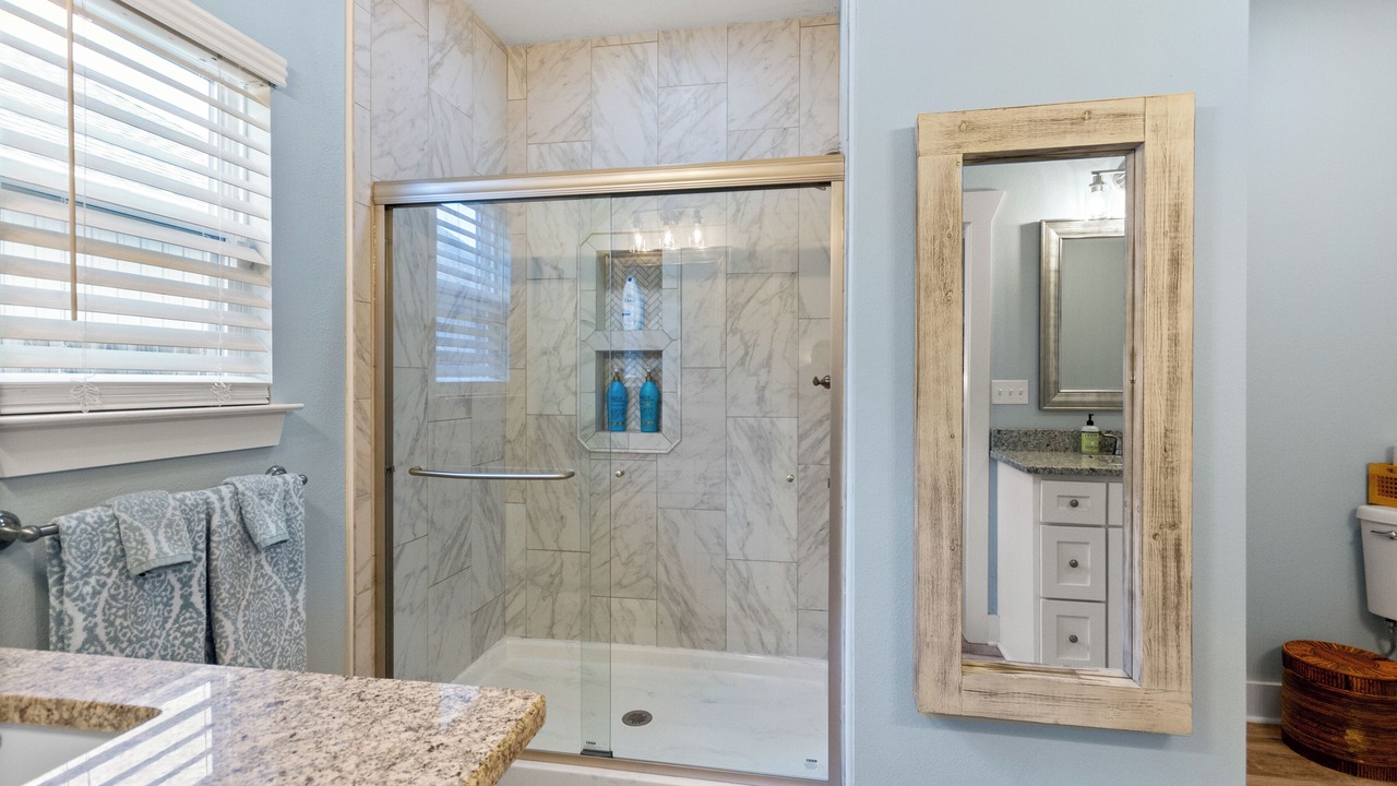 Photo of Bathroom in Ono Island