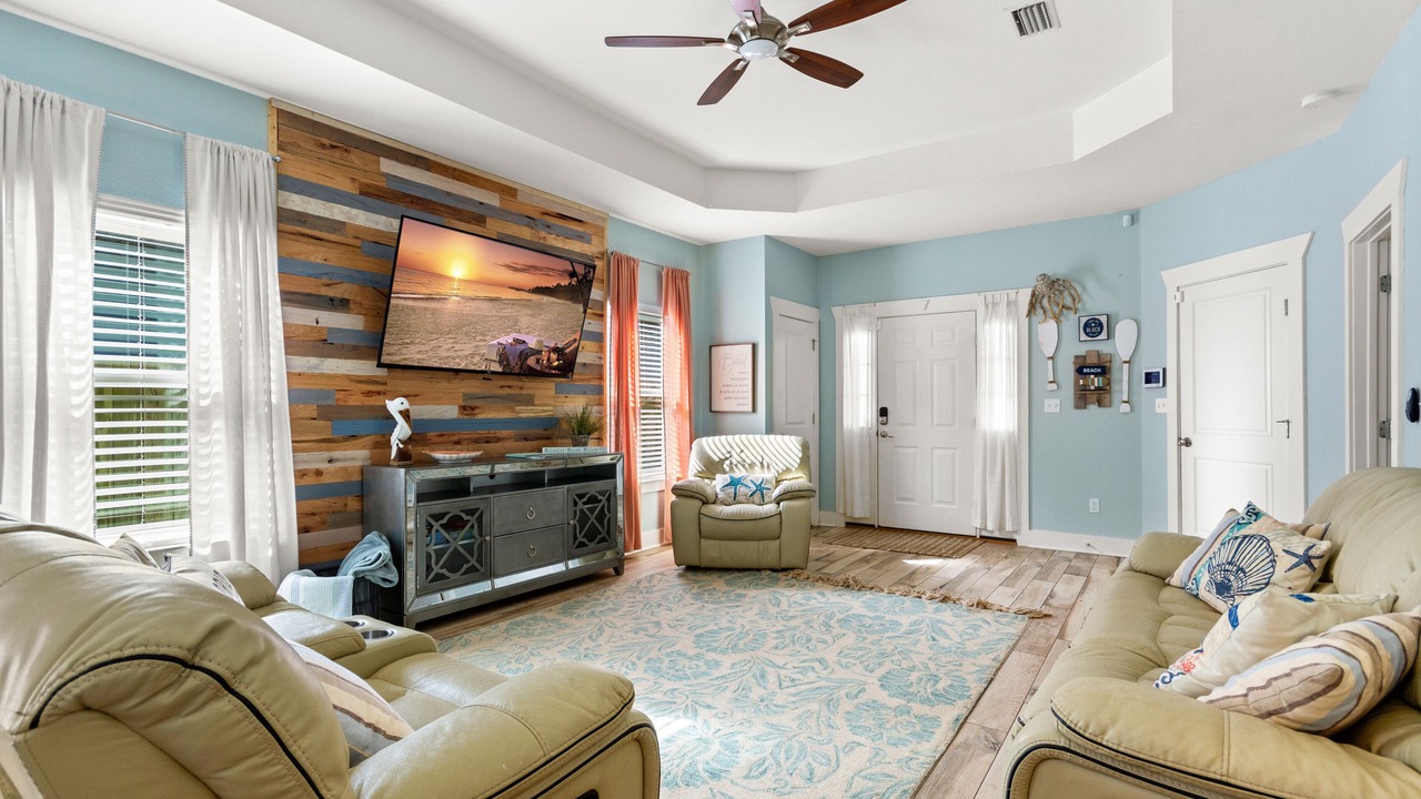 Photo of Livingroom in Ono Island