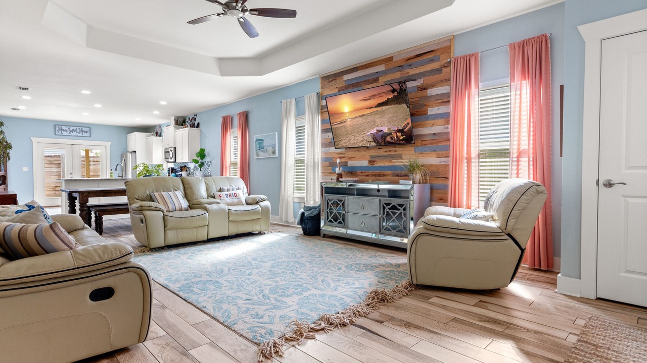 Photo of Livingroom in Ono Island