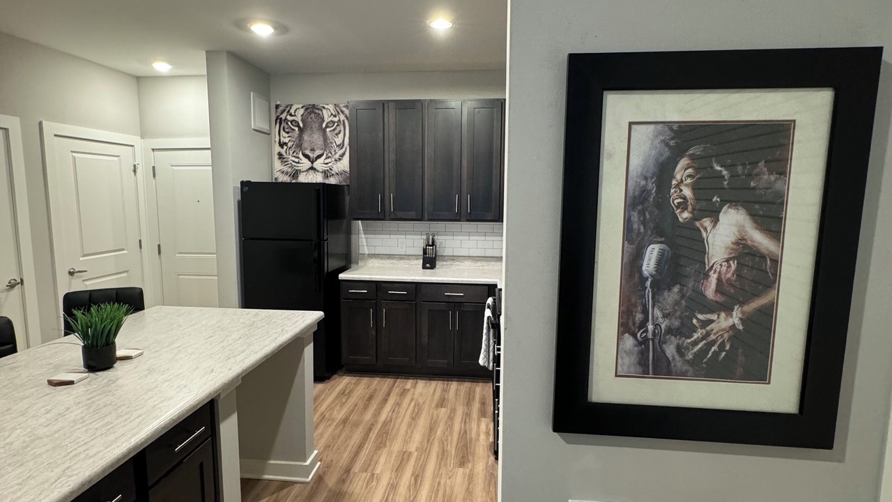 Photo of Others in Capitol View