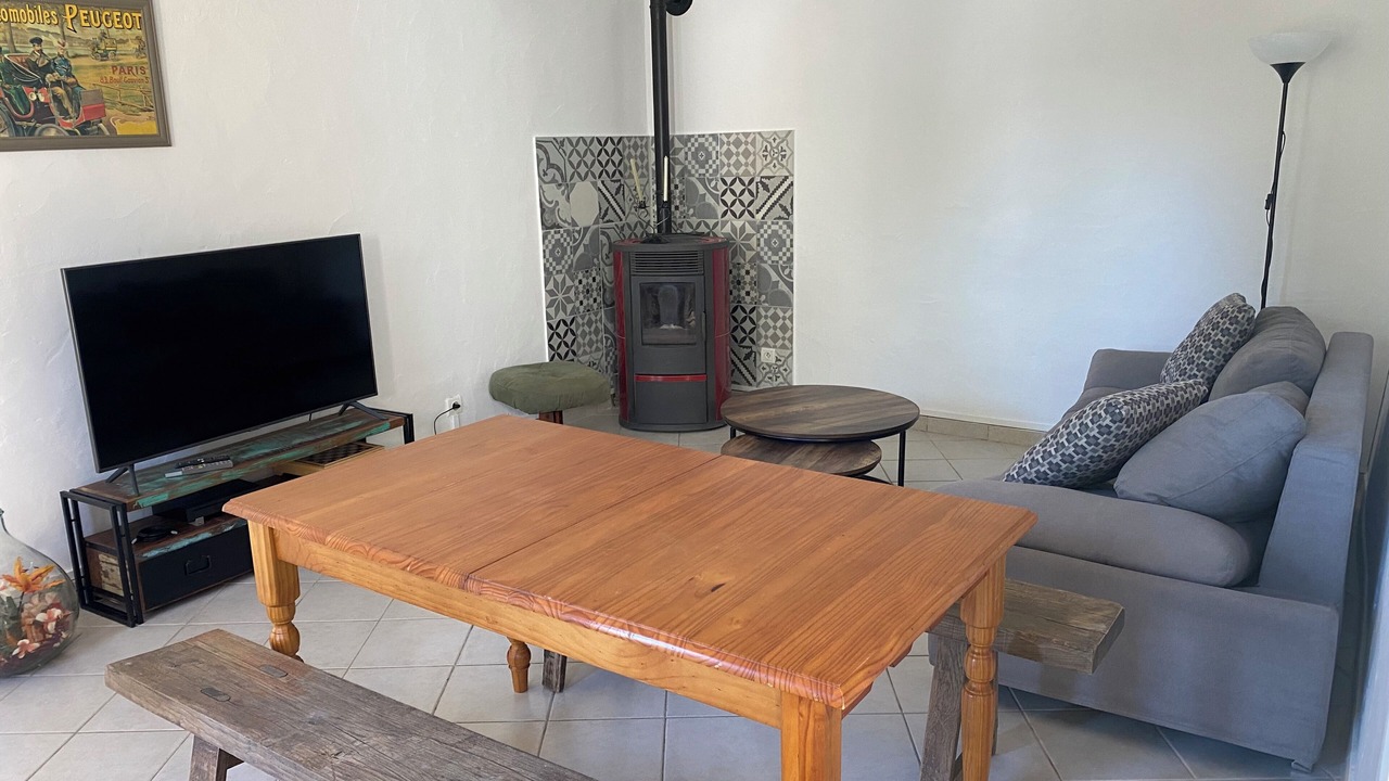 Photo of Livingroom in Beaumont-Pied-de-Boeuf