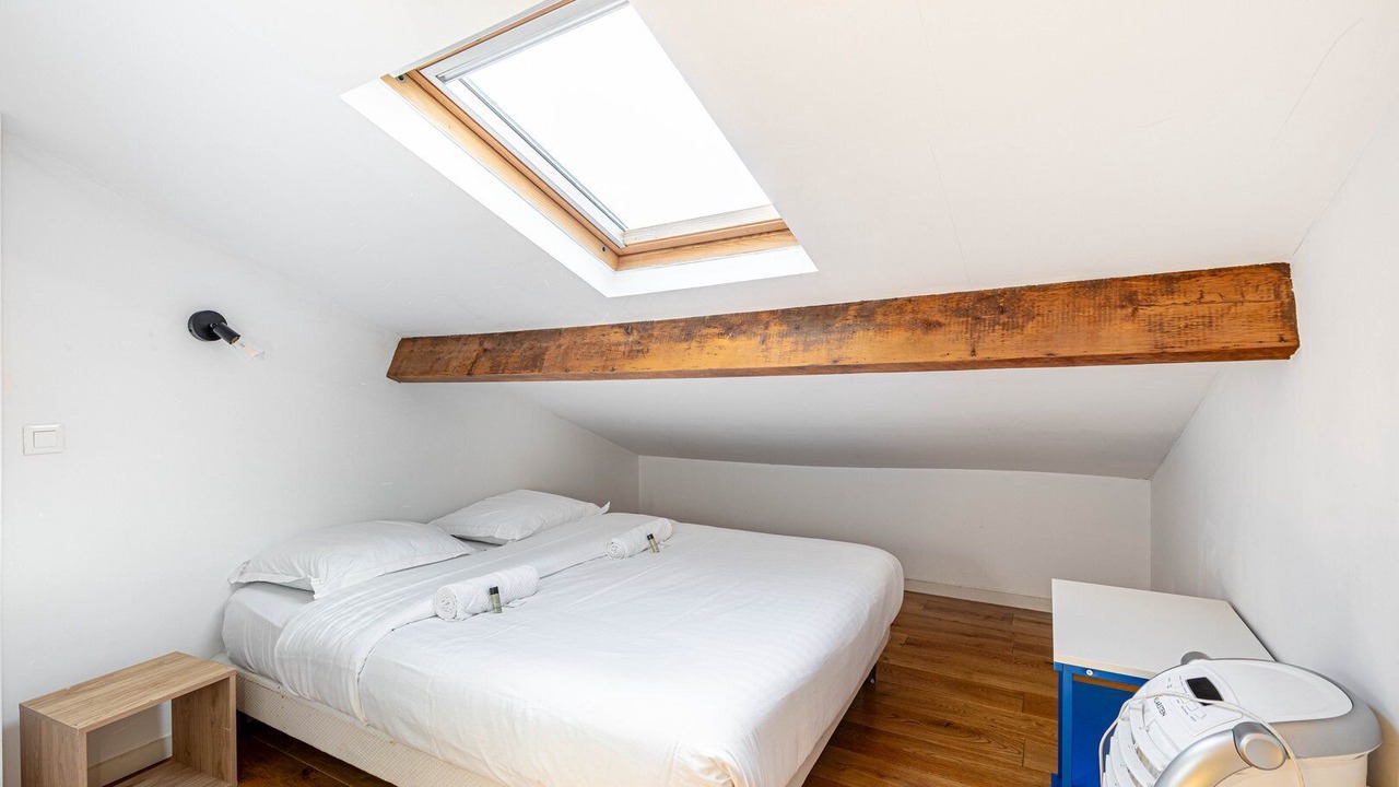 Photo of Bedroom in Les Puces de Saint-Ouen