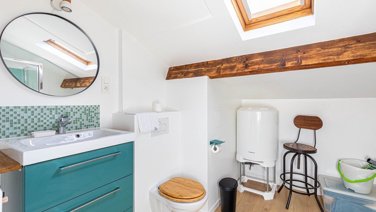 Photo of Bathroom in Les Puces de Saint-Ouen