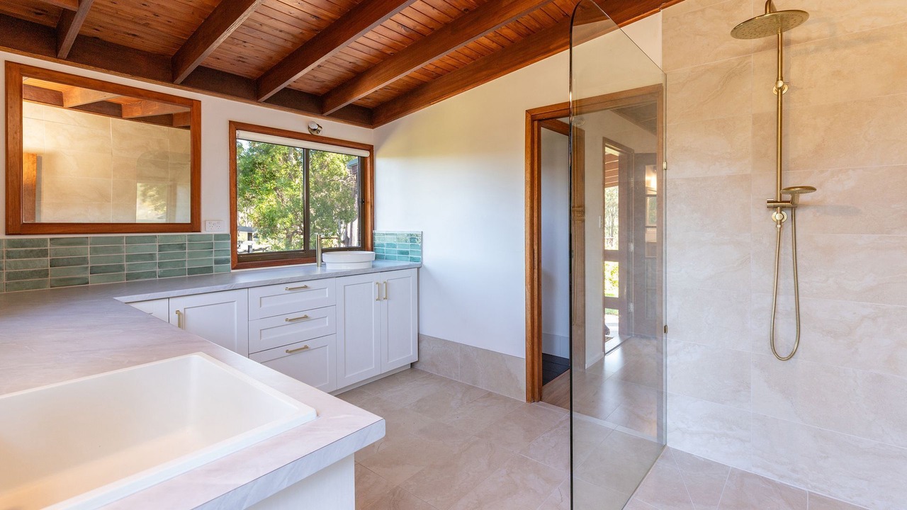 Photo of Bathroom in Elizabeth Beach