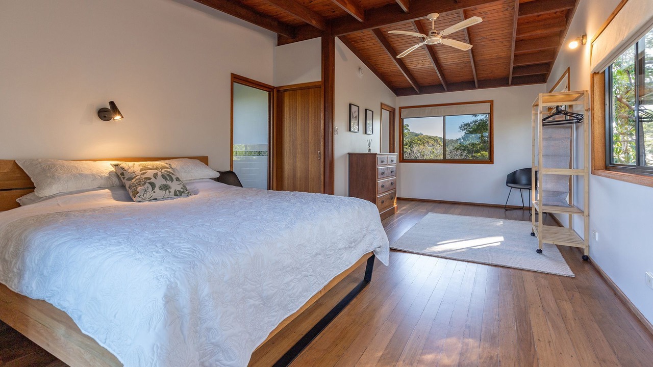 Photo of Bedroom in Elizabeth Beach