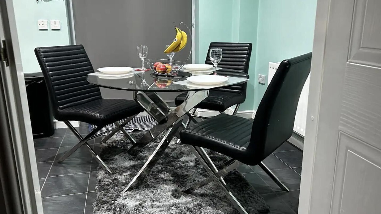 Photo of Others in Oldbury