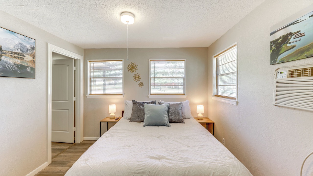 Photo of Bedroom in Somerville